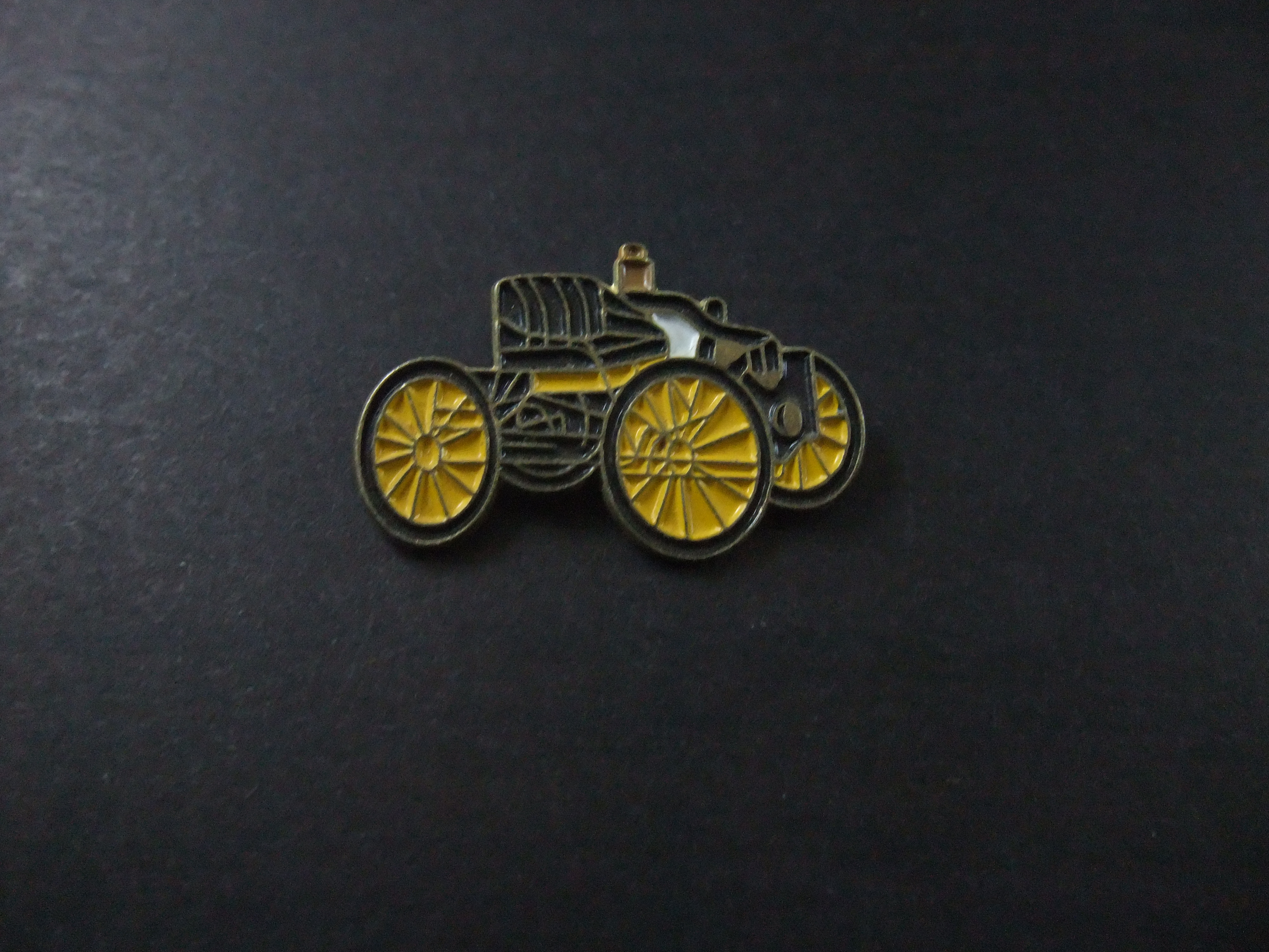 Ford Quadricycle ( eerste voertuig ontwikkeld door Henry Ford )1896  geel
